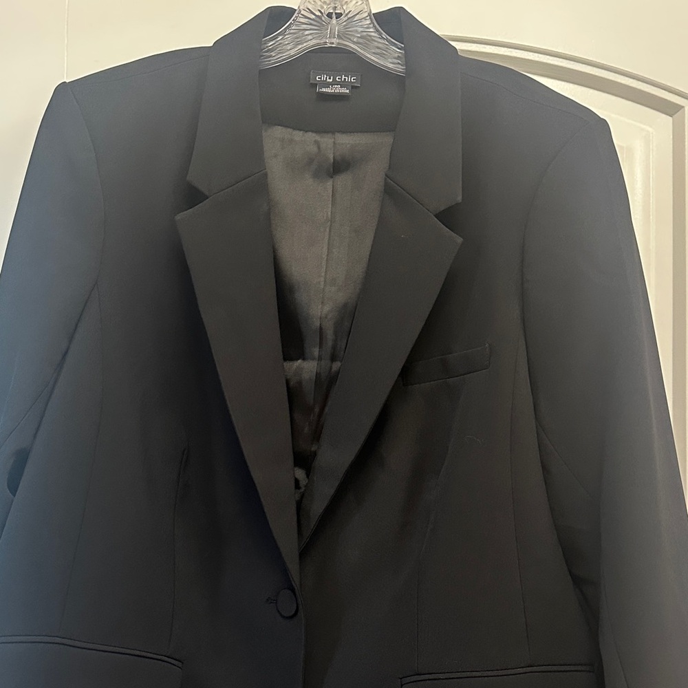 Women’s Black Blazer